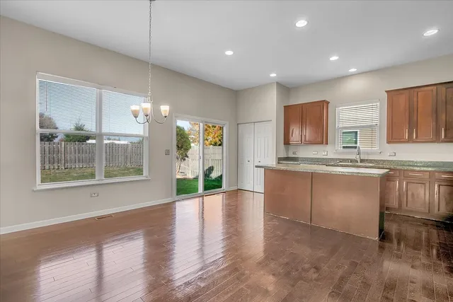 $450,000 | 1120 Trillium Lane, Shorewood, IL 60404