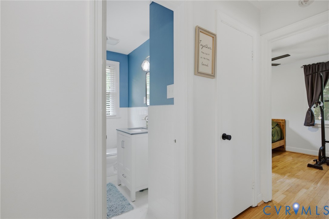 8713 Rolando Drive Henrico, VA 23229 - Photo 25 of 41 Hallway