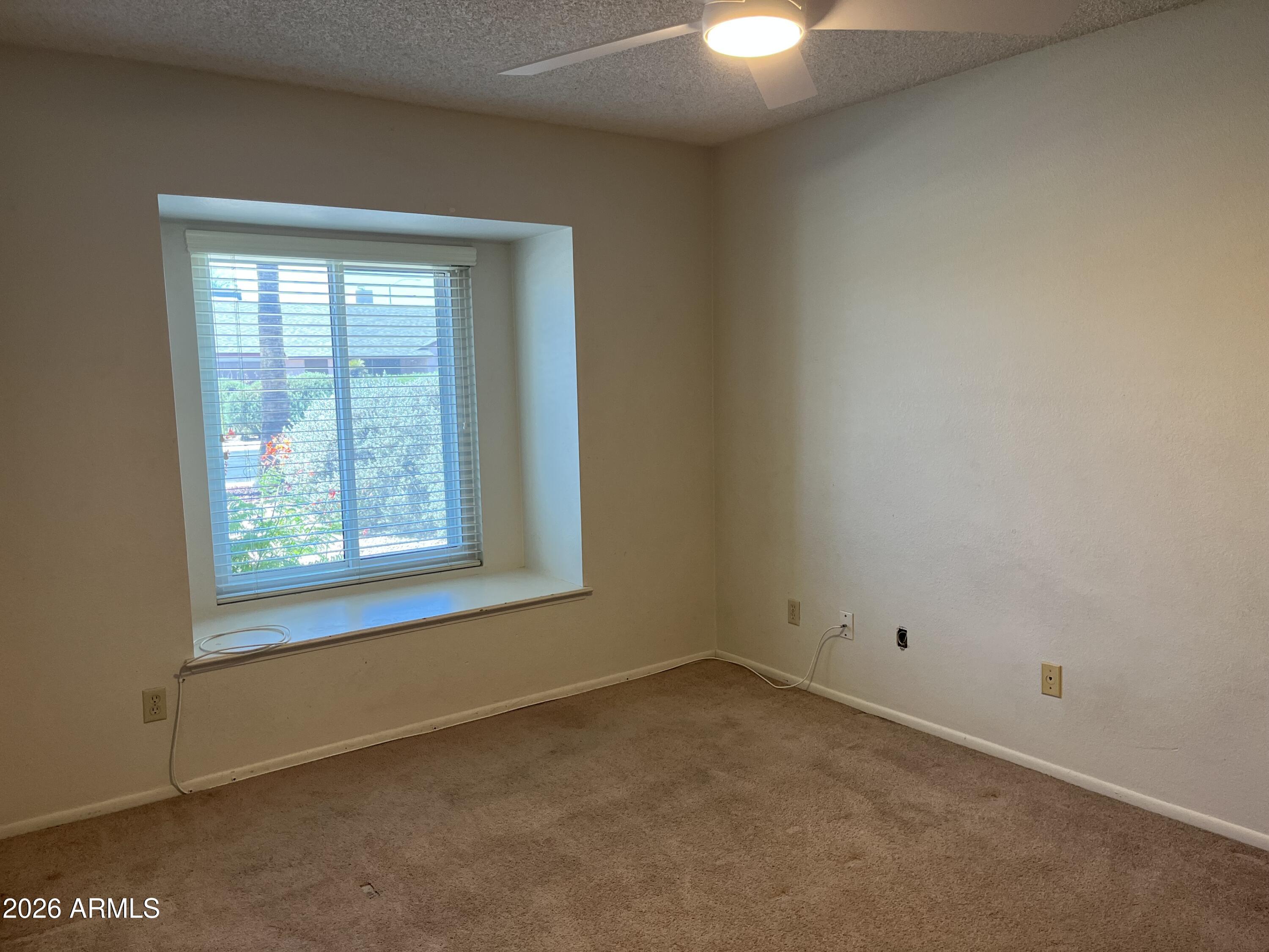 10624 West Griswold Road Peoria, AZ 85345 - Photo 21 of 28