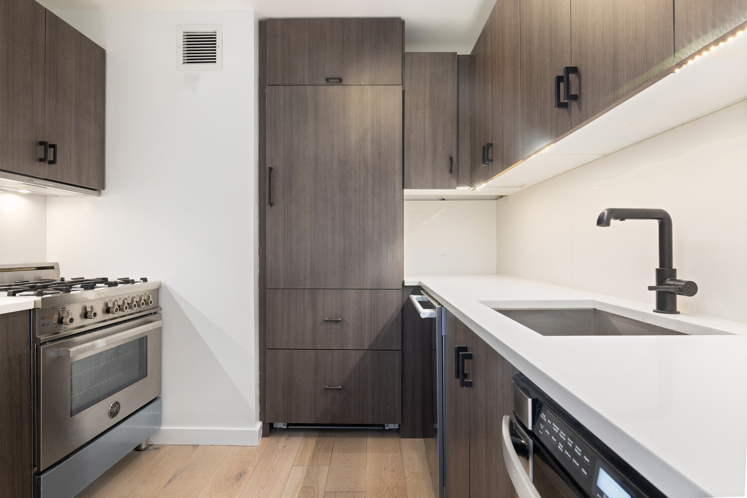 175 West 95th Street, Unit 7A Manhattan, NY 10025 - Photo 3 of 11 a kitchen with a sink and a stove top oven