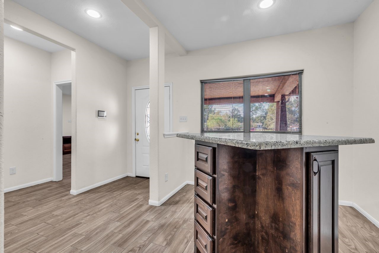 25171 Virginia Lane Porter, TX 77365 - Photo 10 of 39 Dining area