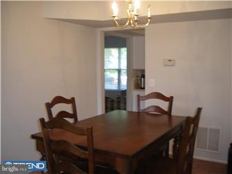 28 Mohr Road Burlington, NJ 08016 - Photo 3 of 12 Dining Room