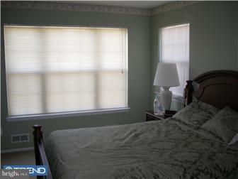 28 Mohr Road Burlington, NJ 08016 - Photo 5 of 12 Bedroom - Main
