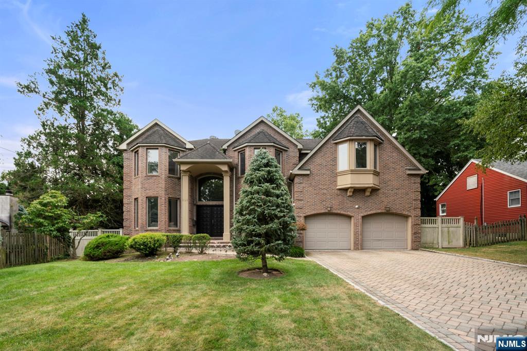 325 Cooper Place Paramus, NJ 07652 - Photo 31 of 31