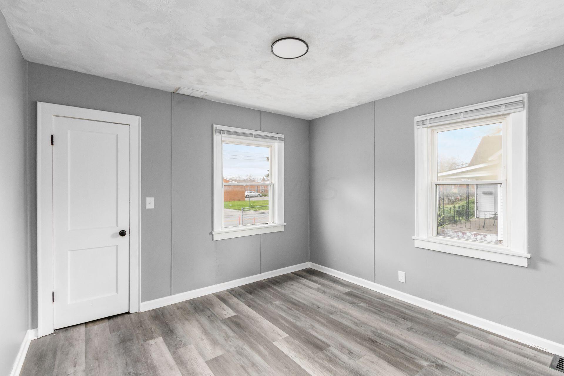 2113 Agler Road Columbus, OH 43211 - Photo 16 of 37 015_1f9_E 2113 Agler Rd-034_1