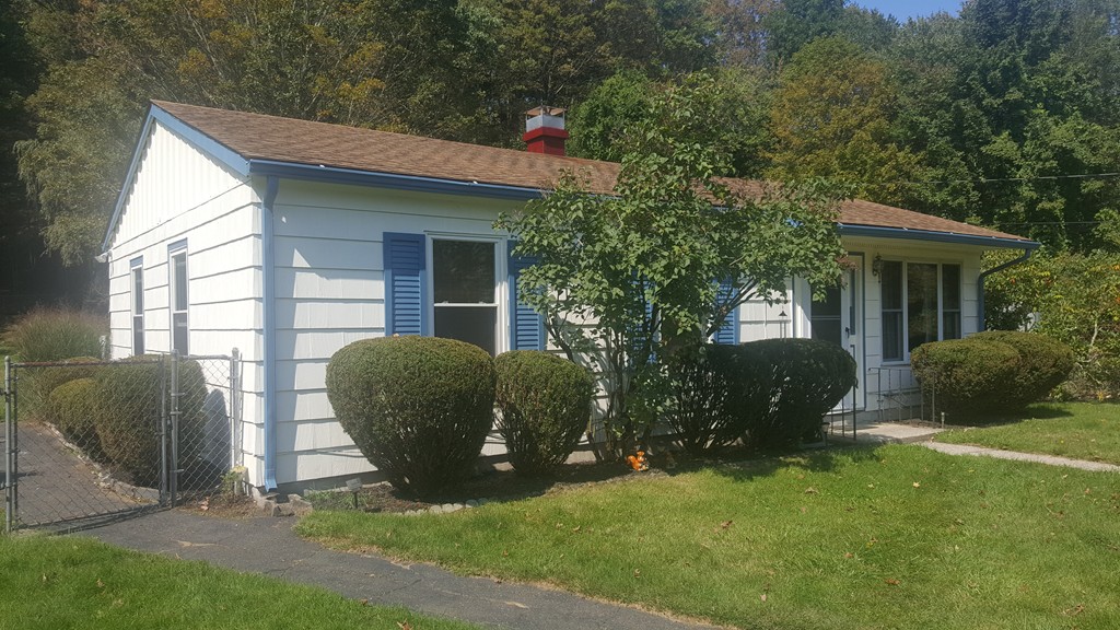 51 West Farms Road Northampton, MA 01062 - Photo 1 of 26 Gallery Image 1