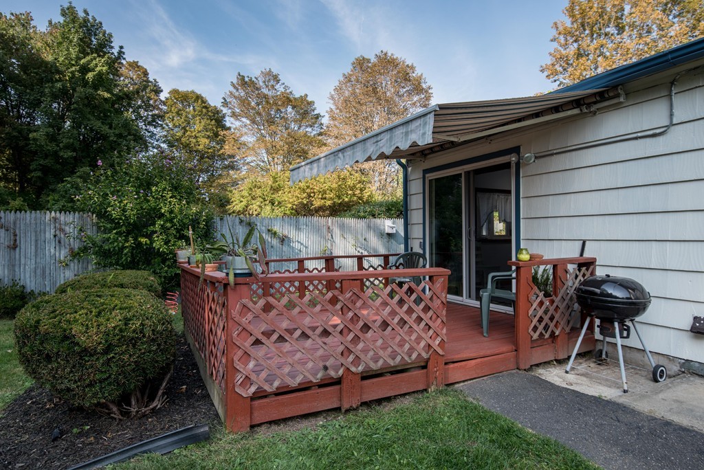 51 West Farms Road Northampton, MA 01062 - Photo 3 of 26 Gallery Image 3