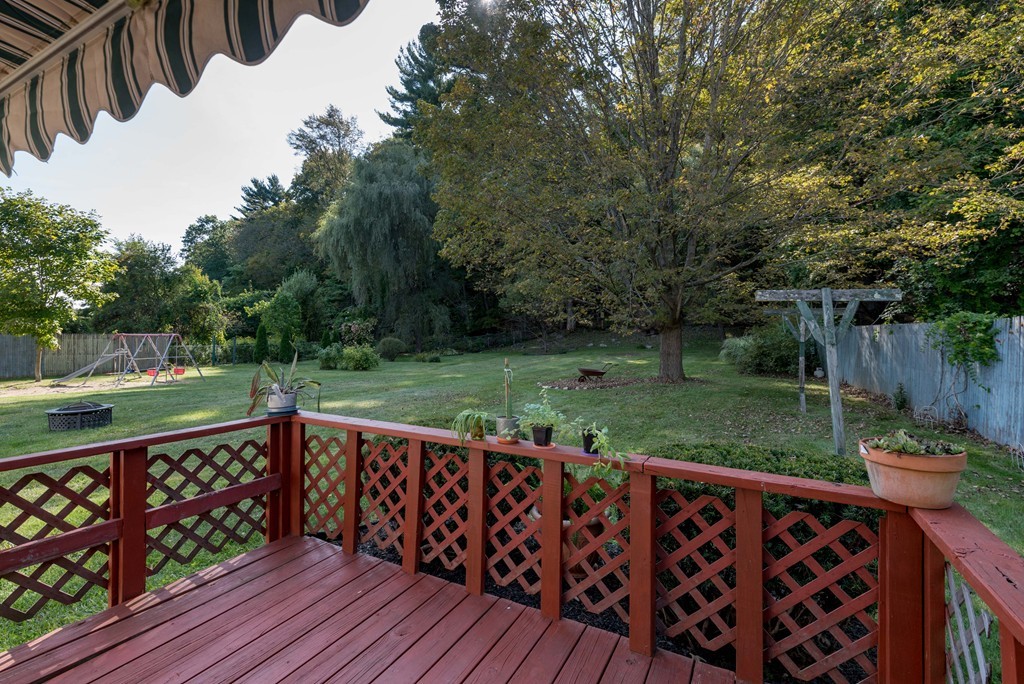51 West Farms Road Northampton, MA 01062 - Photo 4 of 26 Gallery Image 4