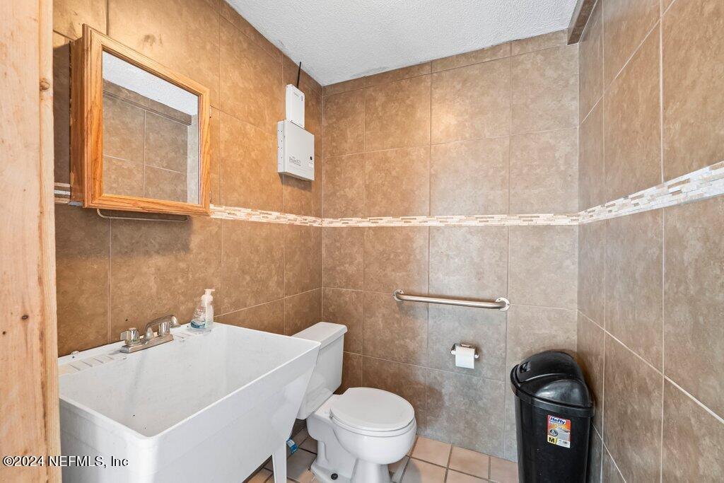 45 A Donner Road Atlantic Beach, FL 32233 - Photo 8 of 22 P2888492.JPG-SMALL