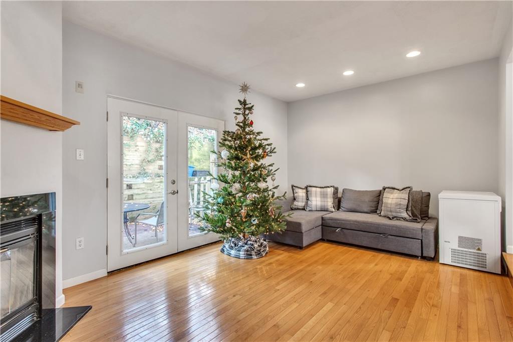 410 Noble Street Pittsburgh, PA 15232 - Photo 14 of 25