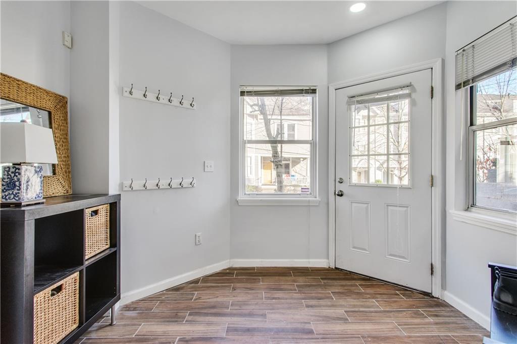 410 Noble Street Pittsburgh, PA 15232 - Photo 3 of 25