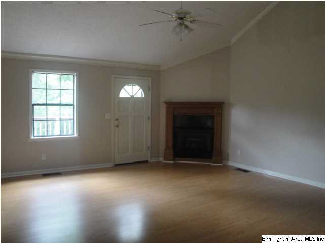 425 Main Street Jemison, AL 35085 - Photo 8 of 13
