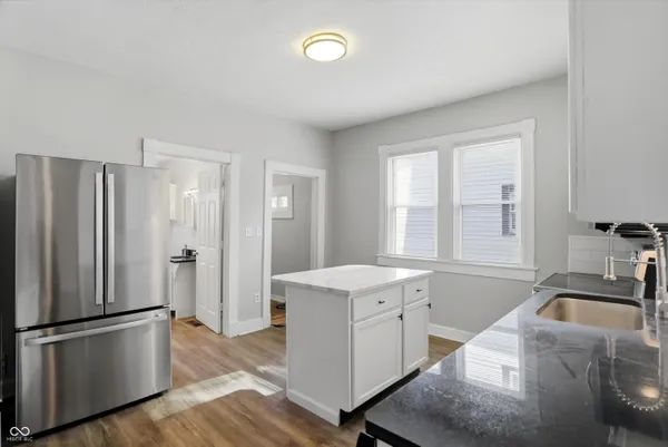 $1,395 | 512 North Beville Avenue, Indianapolis, IN 46201