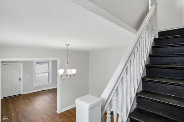 $1,395 | 512 North Beville Avenue, Indianapolis, IN 46201