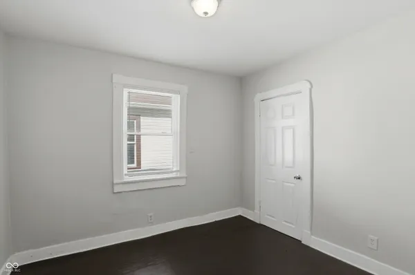 $1,395 | 512 North Beville Avenue, Indianapolis, IN 46201