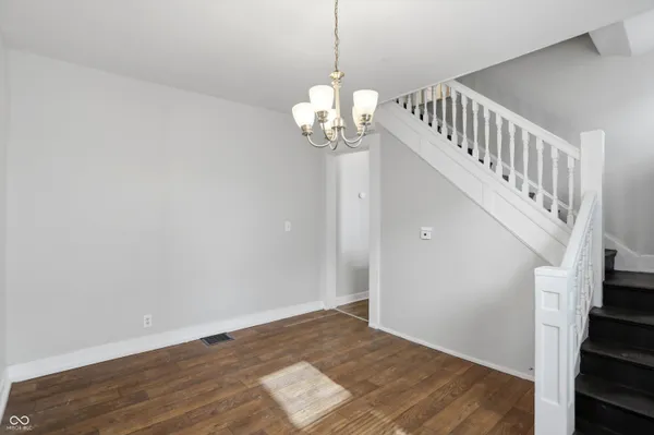 $1,395 | 512 North Beville Avenue, Indianapolis, IN 46201