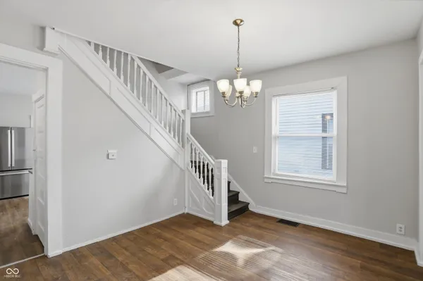 $1,395 | 512 North Beville Avenue, Indianapolis, IN 46201