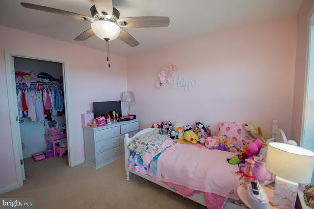 a view of ocean with city view