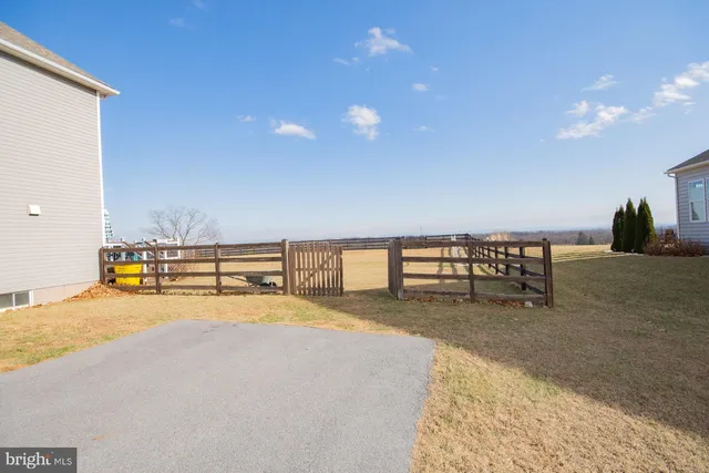 $599,000 | 725 Holland Drive, Martinsburg, WV 25403