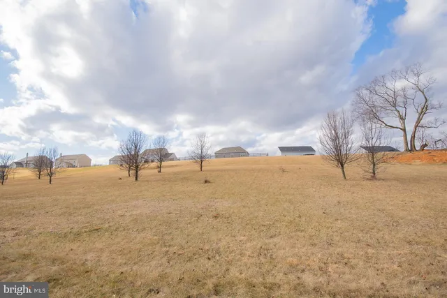 $599,000 | 725 Holland Drive, Martinsburg, WV 25403