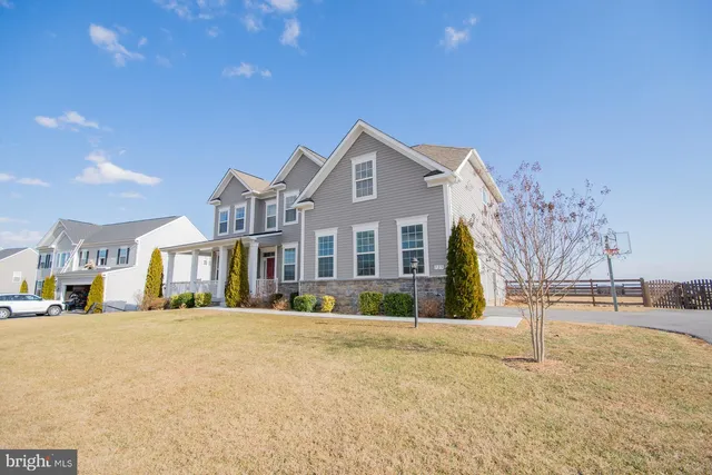 $599,000 | 725 Holland Drive, Martinsburg, WV 25403