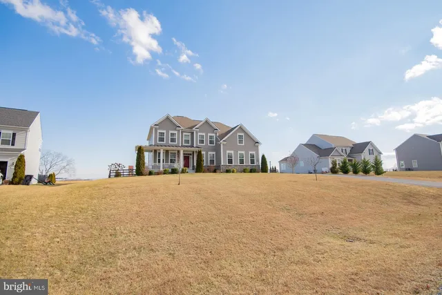 $599,000 | 725 Holland Drive, Martinsburg, WV 25403