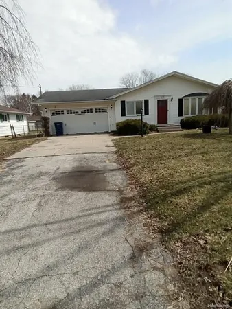 $103,900 | 4141 Amelia Drive, Saginaw, MI 48601