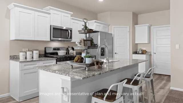 $278,990 | 207 East 17th Street, Wolfforth, TX 79382