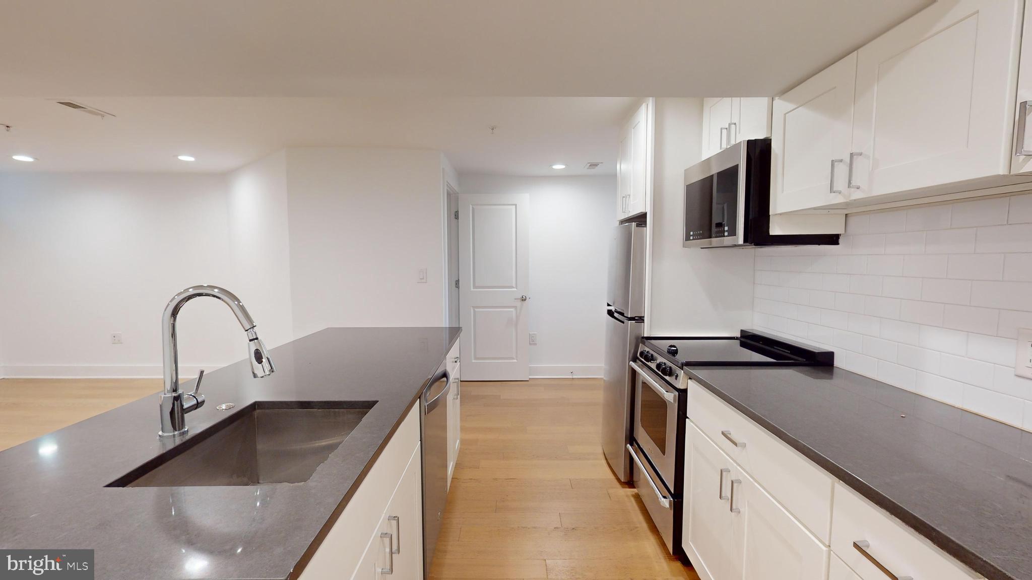 472 Ridge Street Northwest, Unit 3 Washington, DC 20001 - Photo 2 of 14