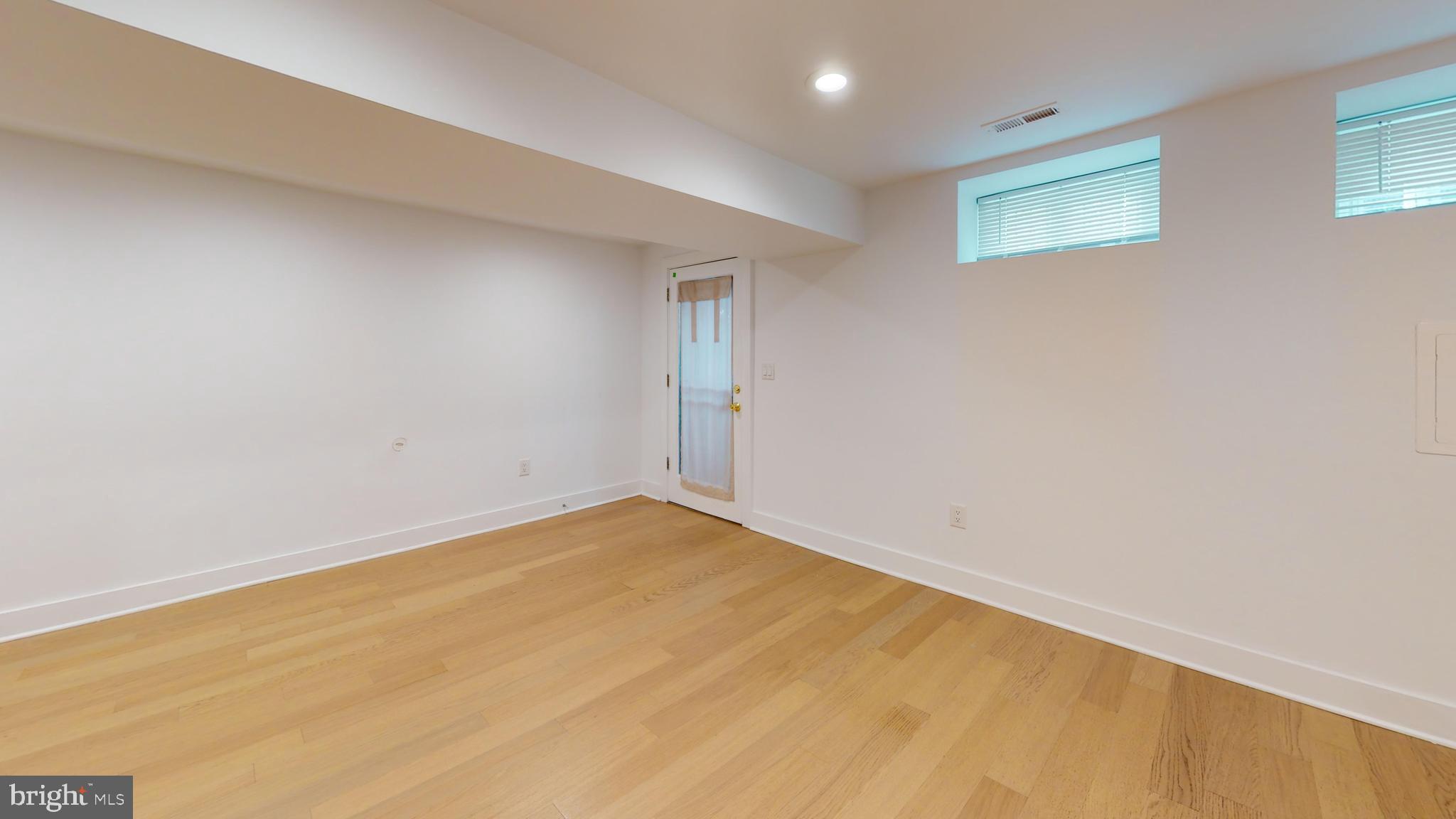 472 Ridge Street Northwest, Unit 3 Washington, DC 20001 - Photo 7 of 14