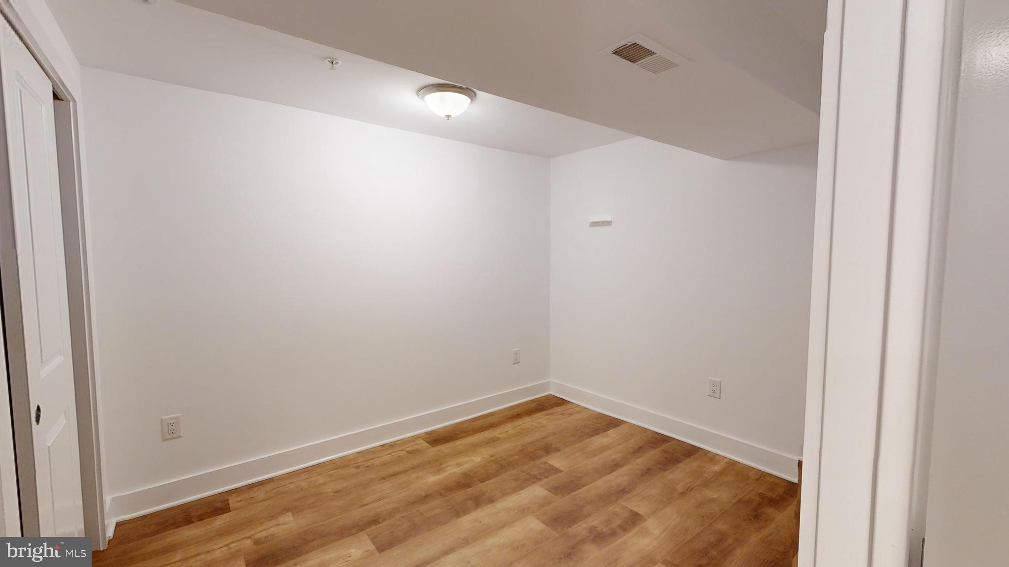 472 Ridge Street Northwest, Unit 3 Washington, DC 20001 - Photo 9 of 14