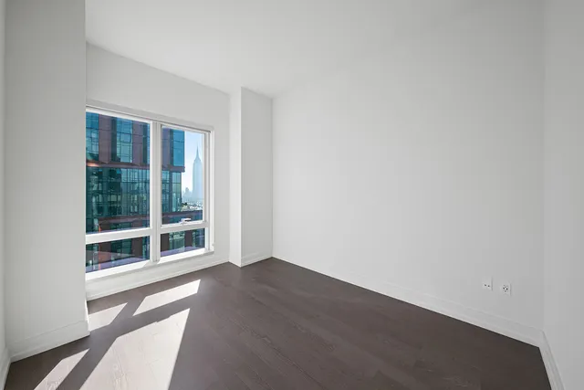 $5,850 | 555 10th Avenue, Unit 54G | Hudson Yards