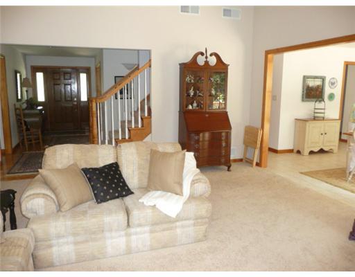 280 Ridge Avenue Economy, PA 15042 - Photo 7 of 18 Living Room. Just off the great room (living room) is the kitchen and hallway to the master bedroom and dining room. This open floor plan is great for entertaining.