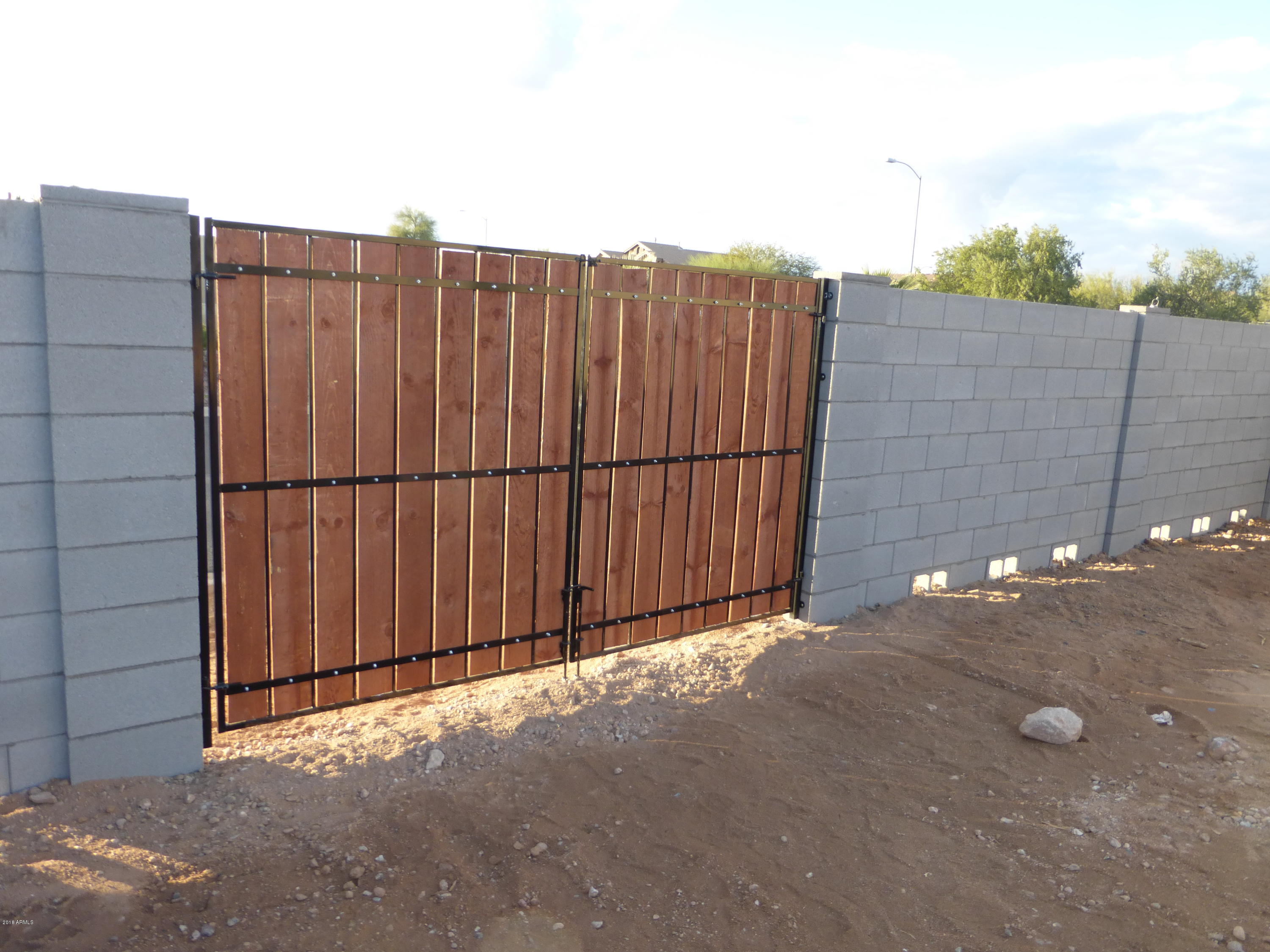 11101 East Cholla Road Mesa, AZ 85207 - Photo 24 of 27 P1000846