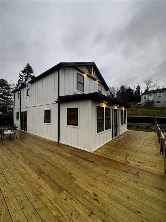 5131 Keiners Lane Pittsburgh, PA 15205 - Photo 4 of 24 a house view with a outdoor space