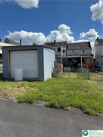 $130,000 | 413 East Union Street, Tamaqua, PA 18252