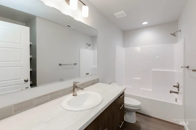 $464,990 | 931 East Perjue Basin Drive, Nampa, ID 83686