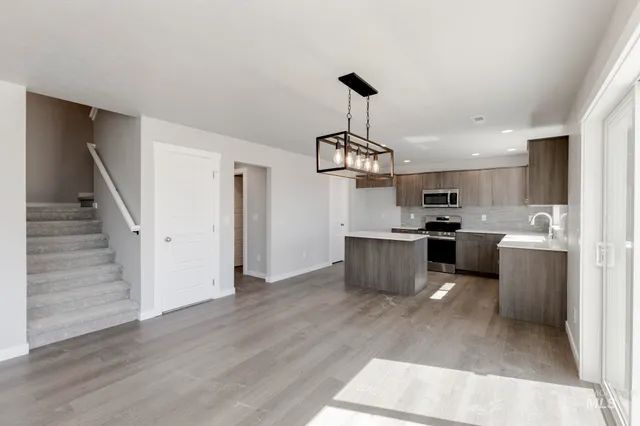 $464,990 | 931 East Perjue Basin Drive, Nampa, ID 83686