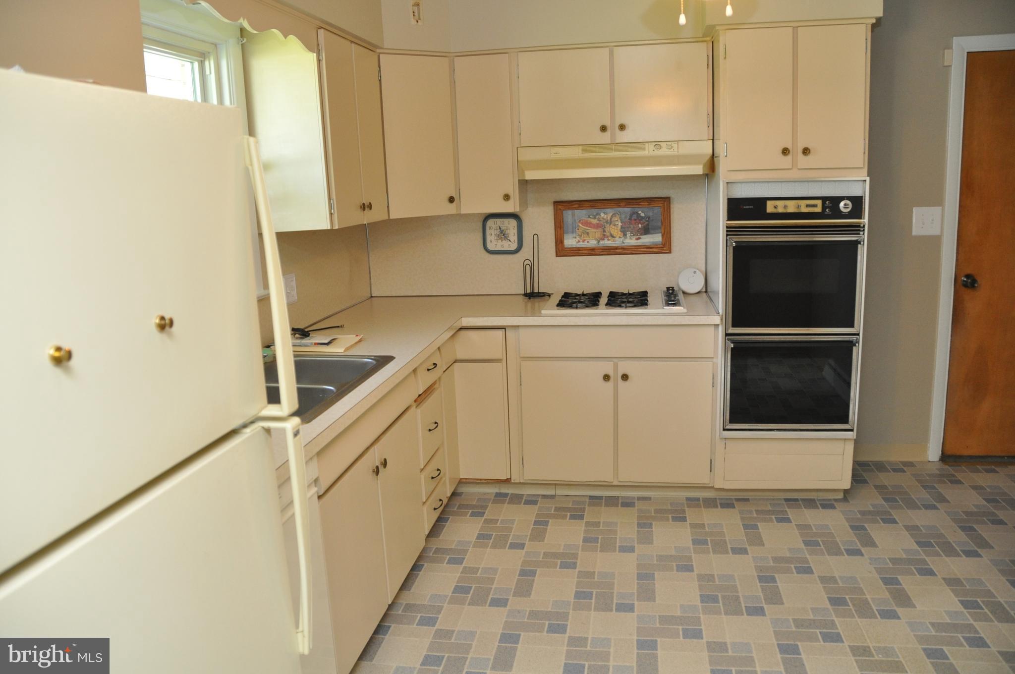 3481 Willow Road Dover, PA 17315 - Photo 2 of 20 Gallery Image 2