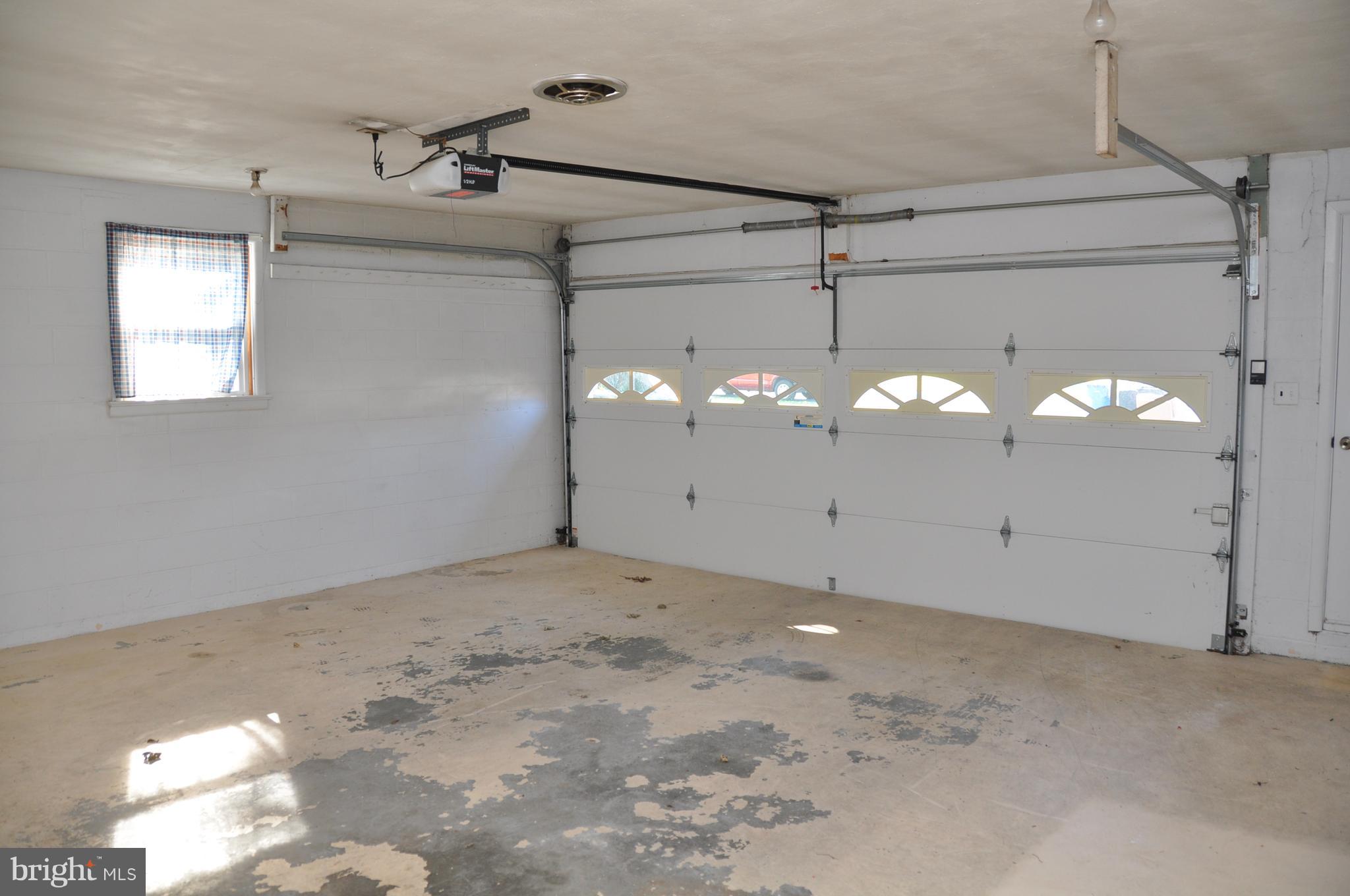 3481 Willow Road Dover, PA 17315 - Photo 17 of 20 Gallery Image 17