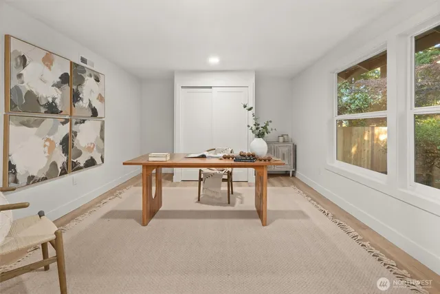 $1,999,999 | 10406 115th Place Northeast, Kirkland, WA 98033