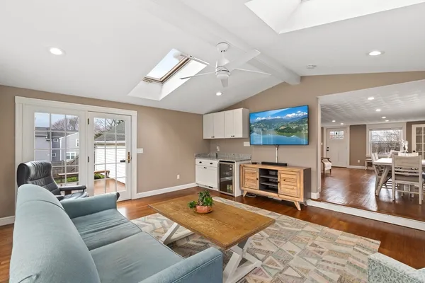 $865,000 | 615 Neponset Street, Norwood, MA 02062