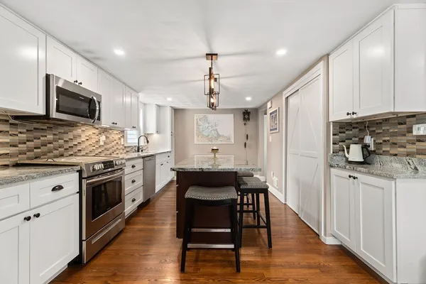 $865,000 | 615 Neponset Street, Norwood, MA 02062