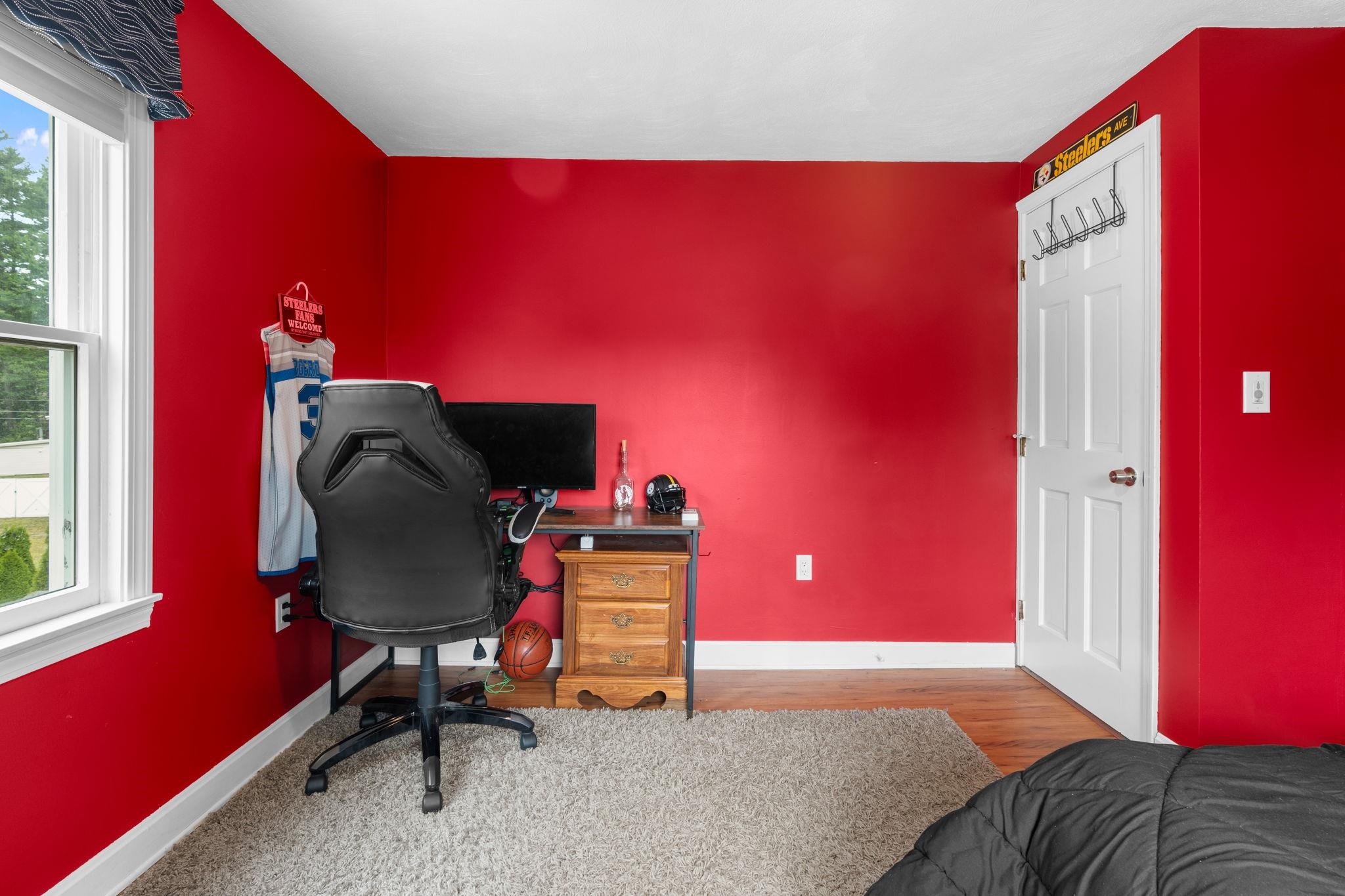 18 Field Avenue Salem, NH 03079 - Photo 23 of 52