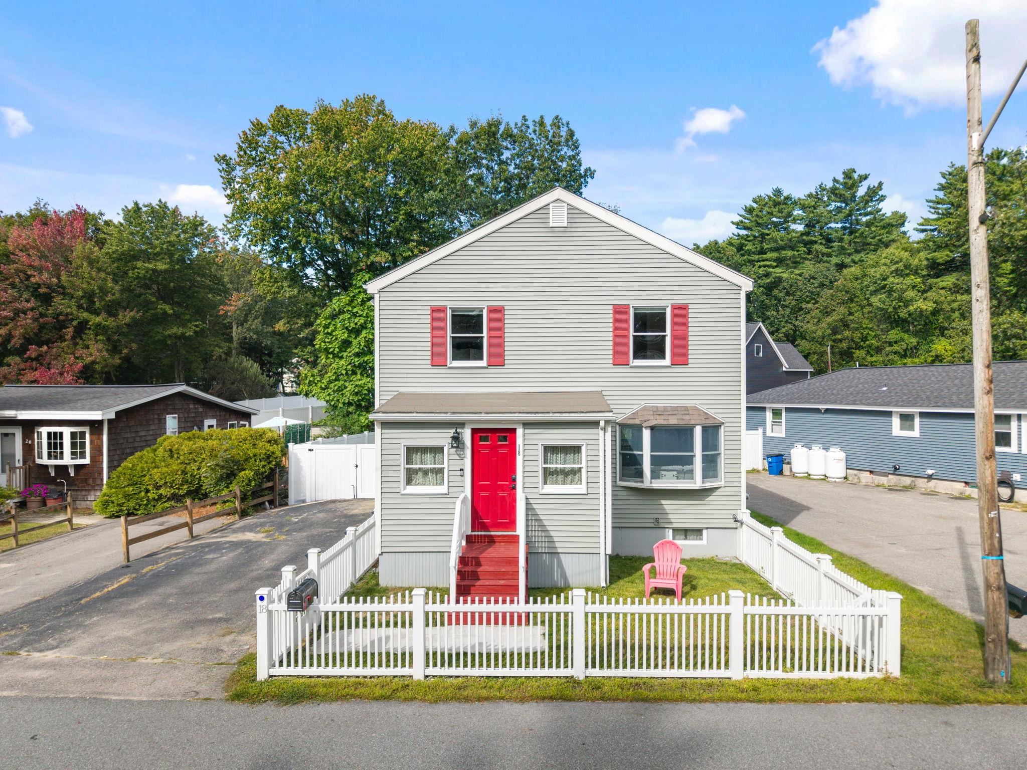 18 Field Avenue Salem, NH 03079 - Photo 3 of 52