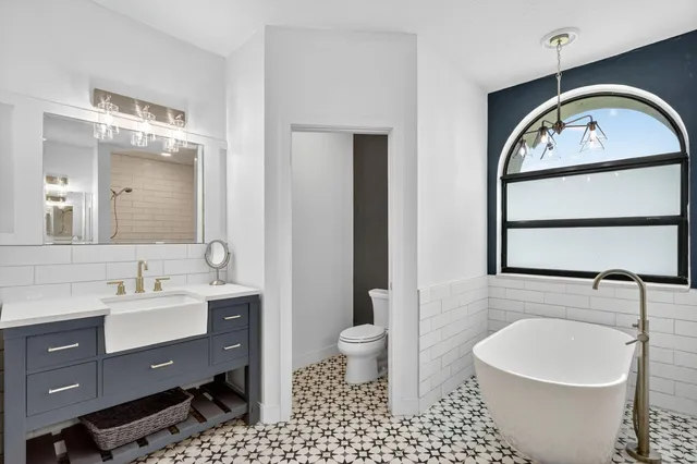 view of a house with a yard