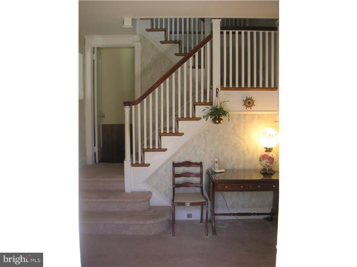 229 Old Eagle School Road Wayne, PA 19087 - Photo 4 of 25 Foyer