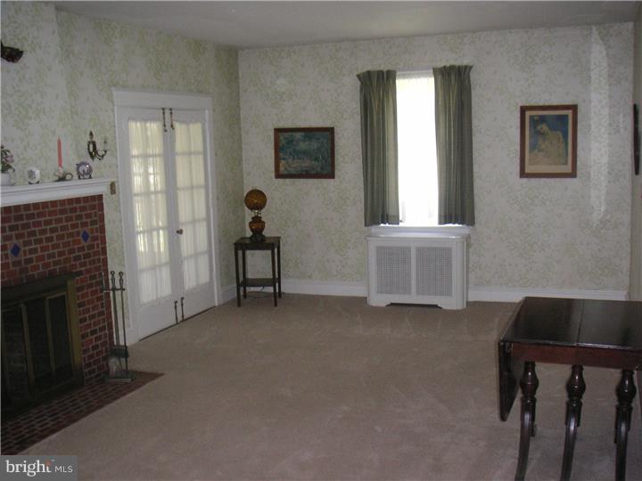 229 Old Eagle School Road Wayne, PA 19087 - Photo 5 of 25 Living Room