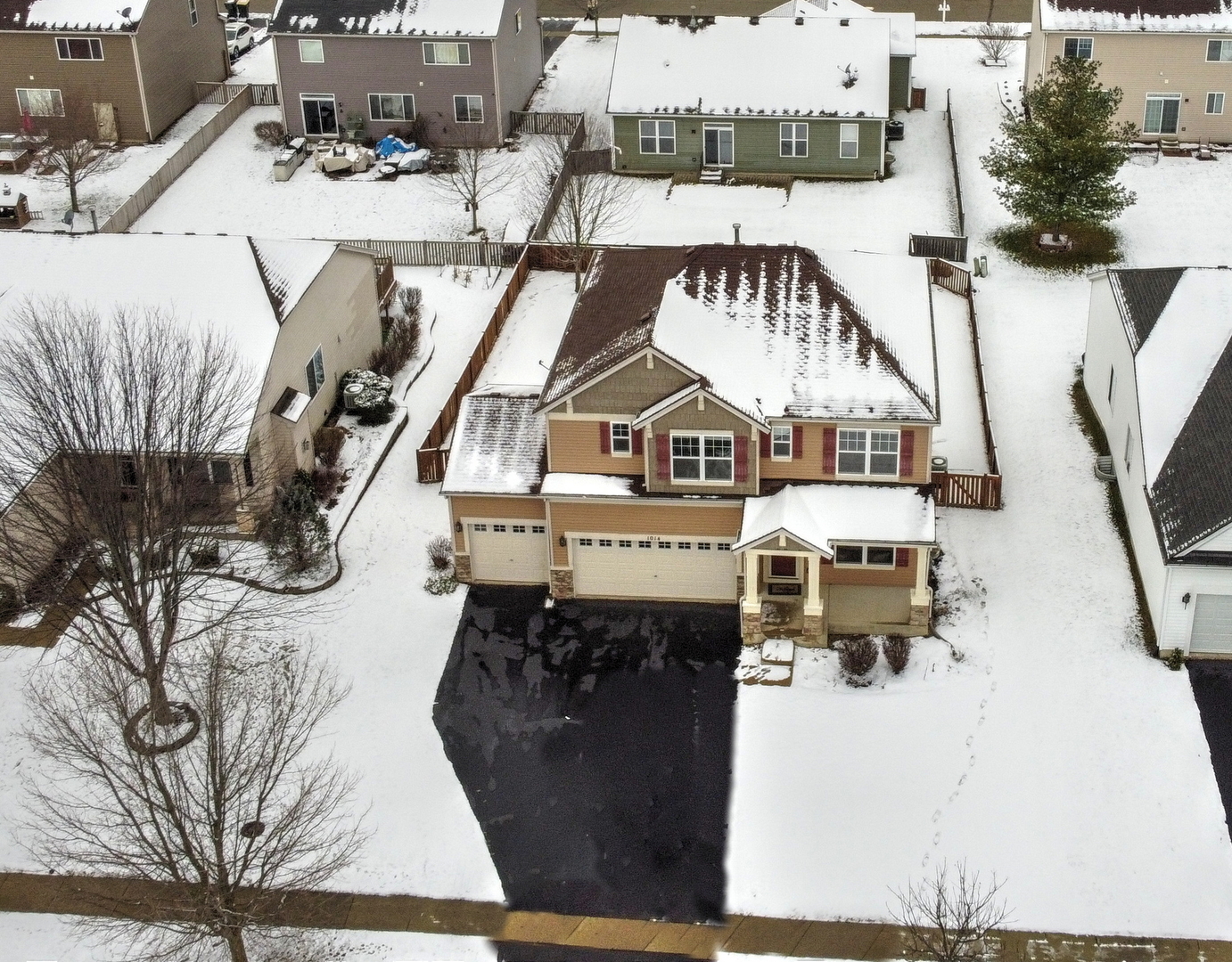 1014 Devon Drive Antioch, IL 60002 - Photo 16 of 51 a picture of a city view