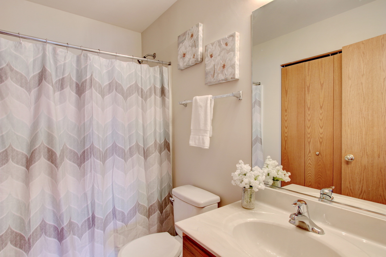 1014 Devon Drive Antioch, IL 60002 - Photo 48 of 51 a bathroom with a sink toilet and shower